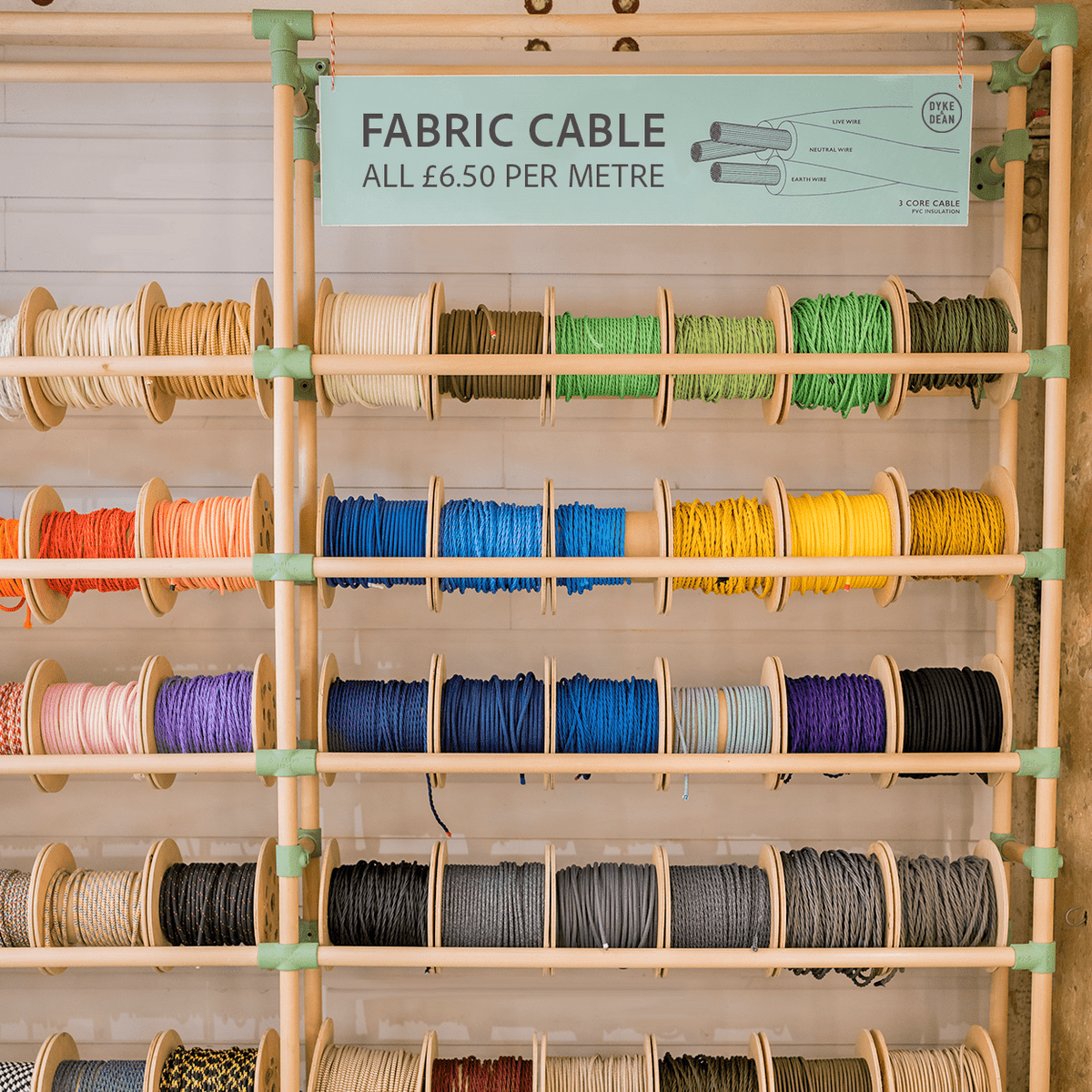 BLACK ROUND FABRIC CABLE - DYKE & DEAN