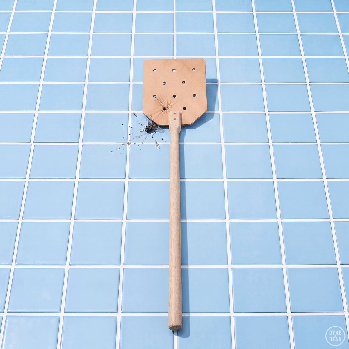LEATHER FLY SWATTER - DYKE & DEAN